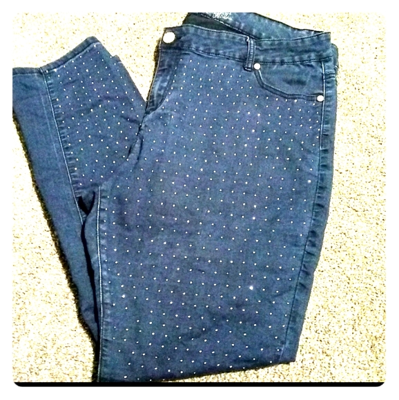 Almost Famous Skinny Jeans - Picture 1 of 5
